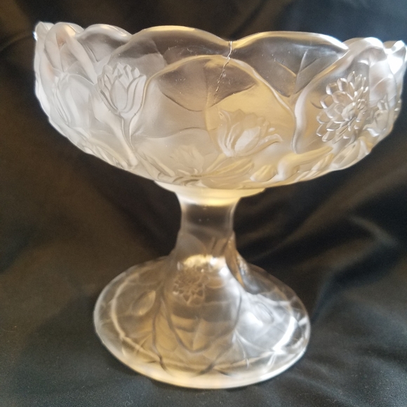 Fenton Water Lily Satin Glass Footed Candy Dish - Picture 15 of 16